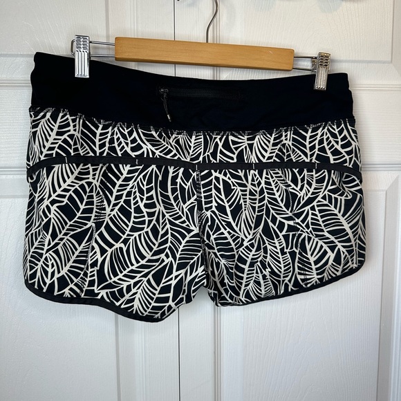 Lululemon Speed up Shorts Sz.8 - Picture 4 of 4